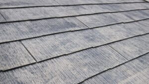 屋根の劣化写真｜色あせ